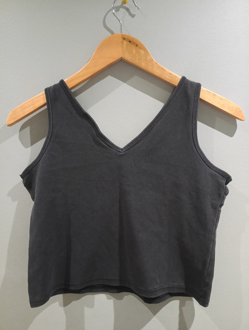 Jean Work & Company Coton Black V-Neck Tank Top - Picture 6 of 6